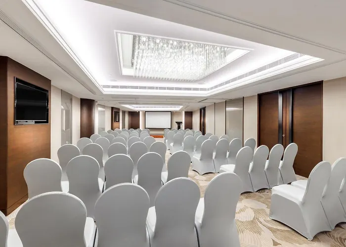 New World Millennium Hong Kong Hotel